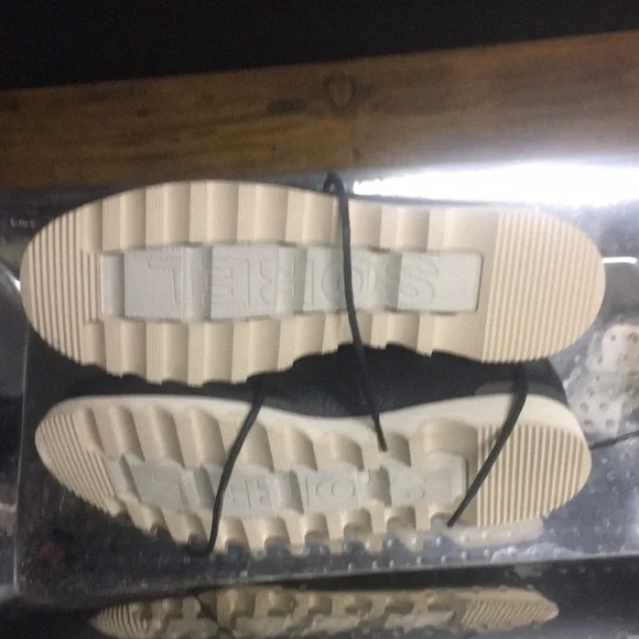 Sorel Black Leather Ankle Boots - Picture 4 of 10